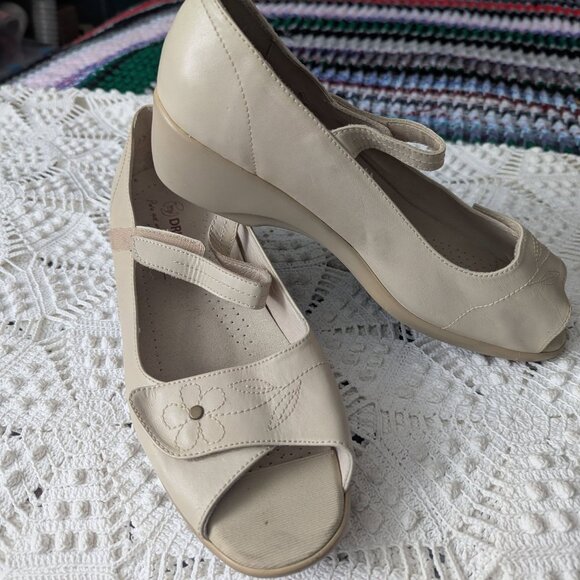 Drucker woman shoes  white beige size 41 eur 9.5 us - Picture 2 of 7